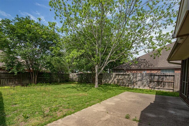 Foto del edificio - 1143 Knoll Crest Ct