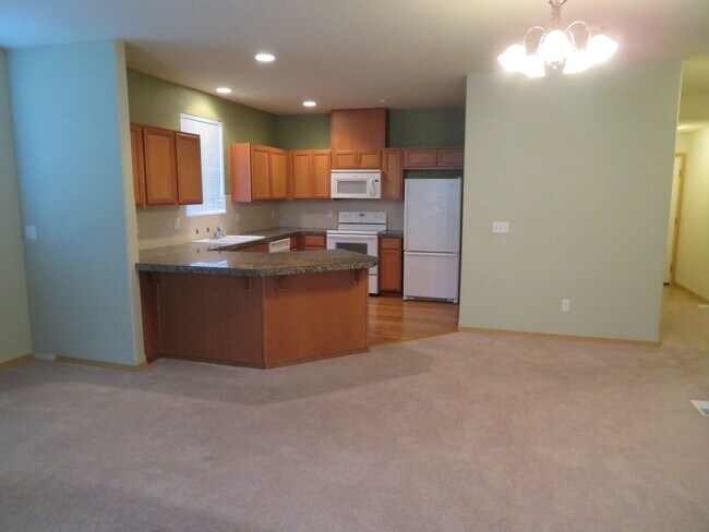 Foto del edificio - 2125 Bobs Hollow Ln