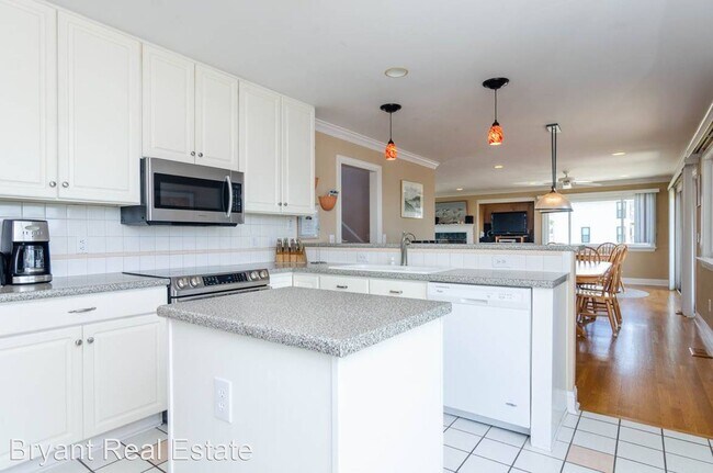 Building Photo - 4 br, 3 bath House - 4 Sea Oats Lane
