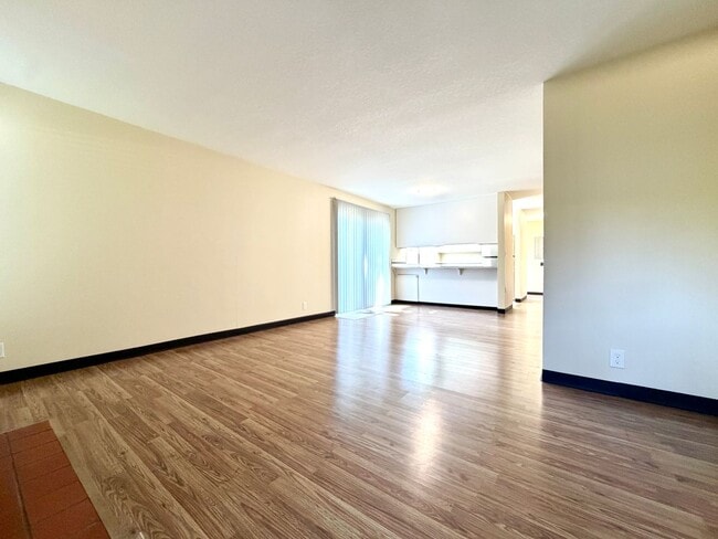 Foto del edificio - 4453-4455 SW Garden Home Rd.