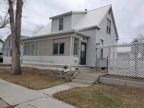 Building Photo - 112 14th St N