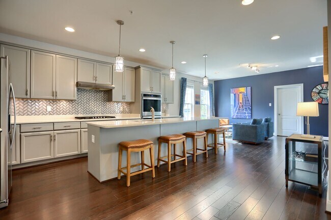 Foto del edificio - 6407 Falconwood St