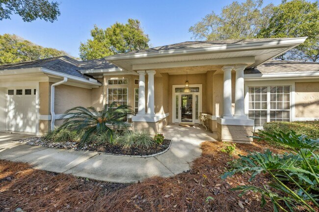 Foto del edificio - Ocean Village, 3 bed, 2 bath, FULLY furnished home! Walk to the Beach!