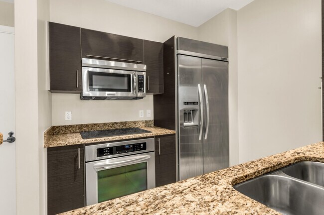 Building Photo - 550 Okeechobee Blvd