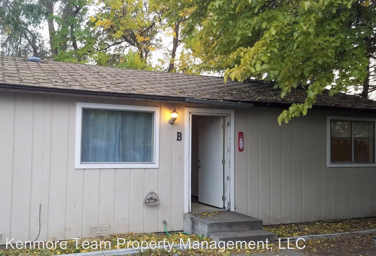 31 N 46th Ave Unit B, West Richland, WA 99353 Condo for Rent in West