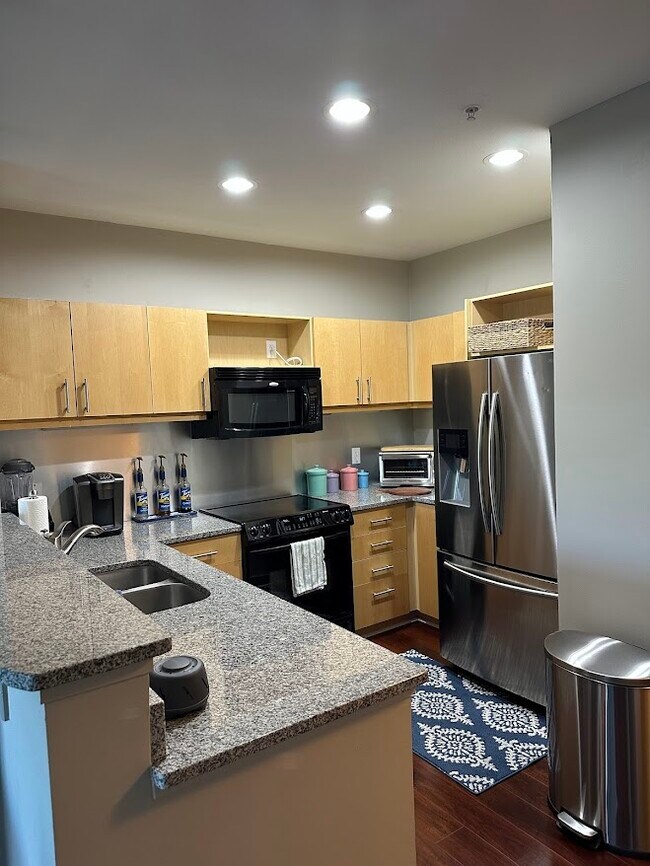 Foto del edificio - 390 17th St NW