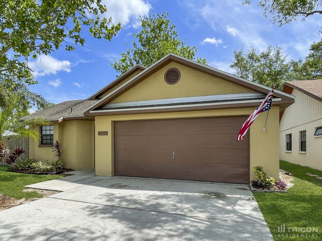 Primary Photo - 10827 Claymont Dr