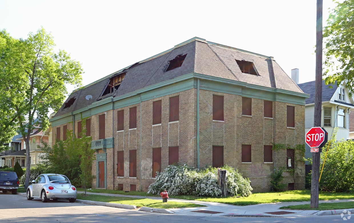 Primary Photo - 918 S 24th St