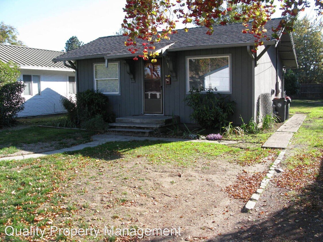 Primary Photo - 2 br, 1 bath House - 822 East 9th Street