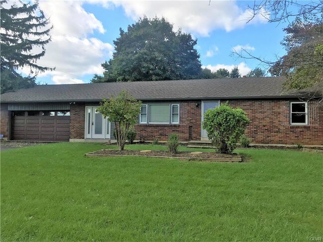 Building Photo - 10165 Schantz Rd