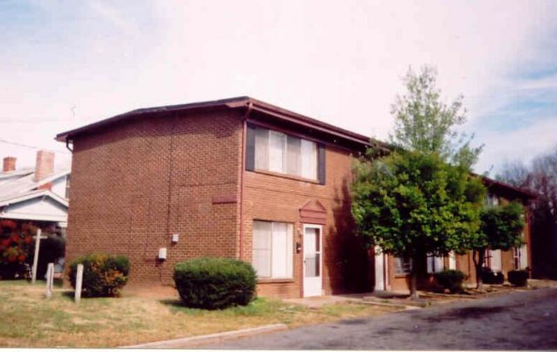 Primary Photo - 4724 Hovis Rd