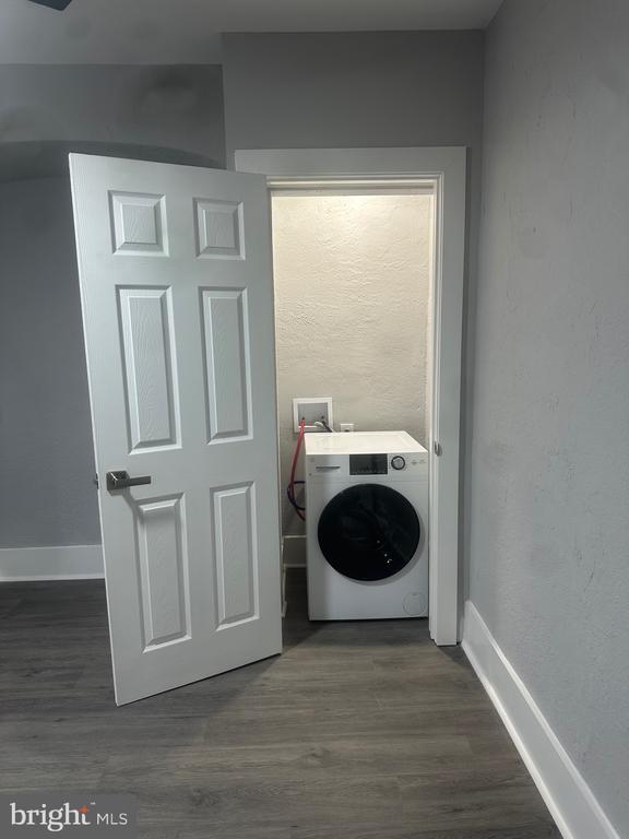 Foto del edificio - 215 W Walnut Ln