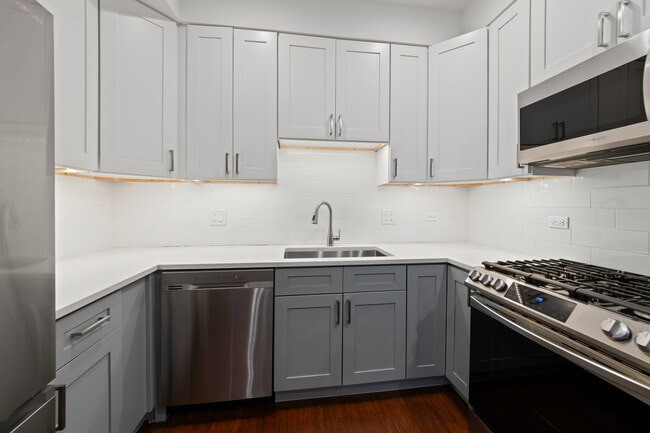 Foto del edificio - 4637 N Dover St