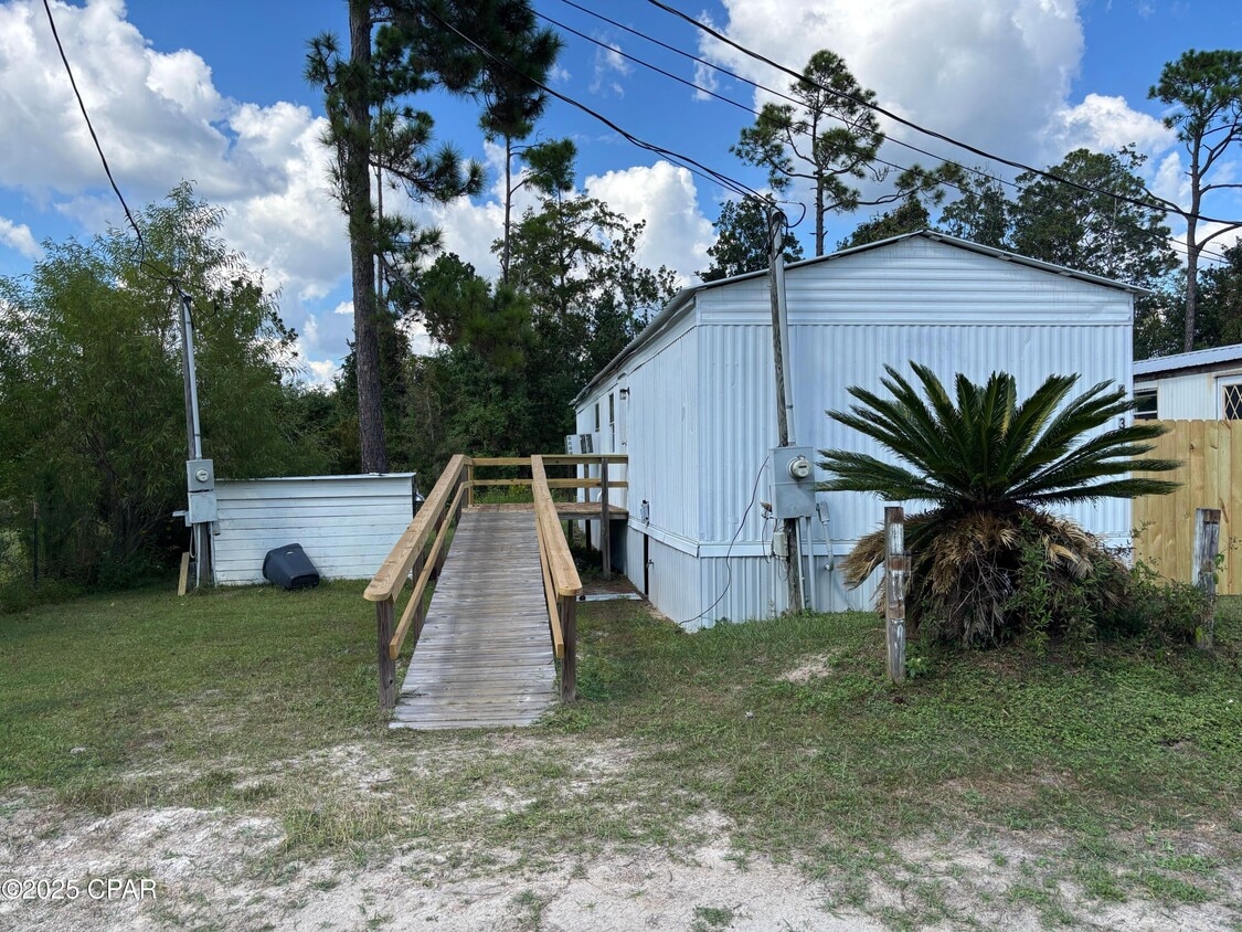 Primary Photo - 6137 Jammie Rd