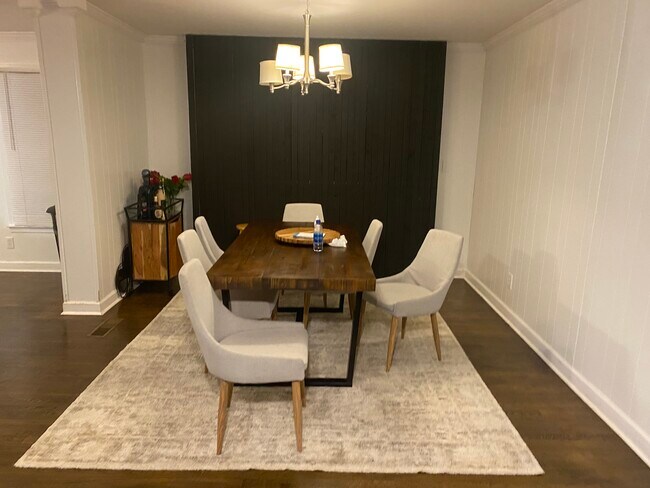Foto del edificio - 801 Oriole Ln SE