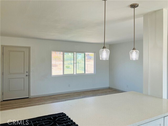 Foto del edificio - 61929 Aster Pl