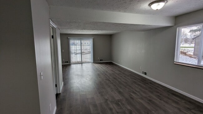 Building Photo - MN Cedar Village (833)