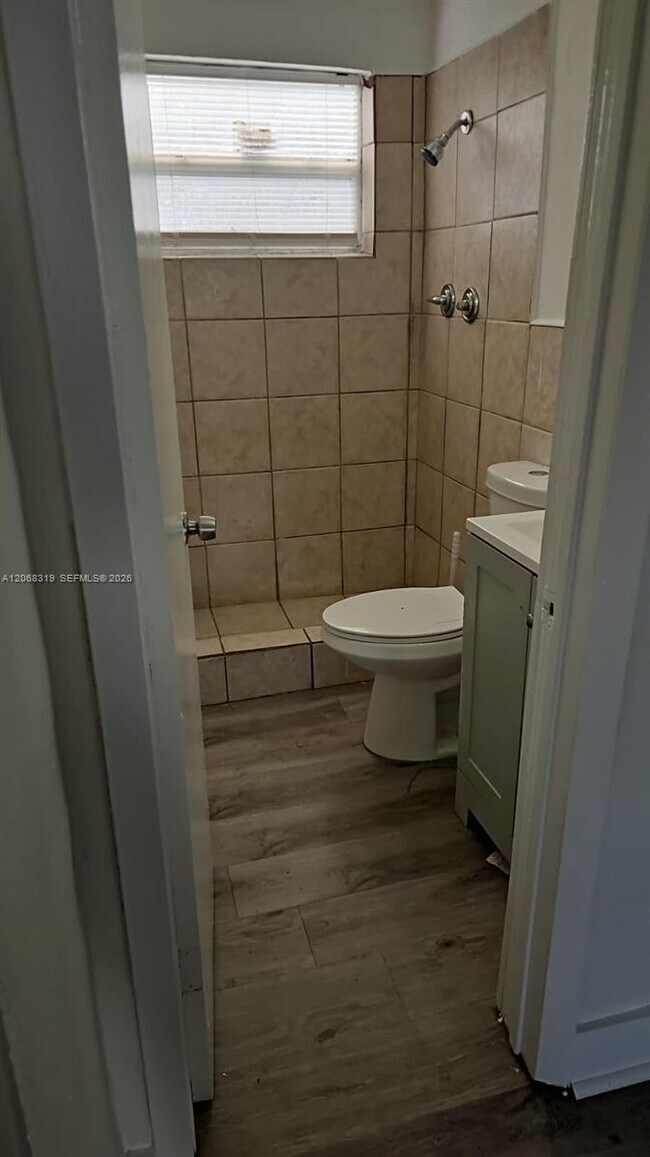 Foto del edificio - 1715 NW 8th Ct