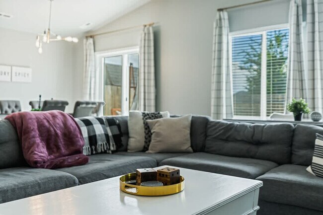 Foto del edificio - 17541 Mountain Springs Ave