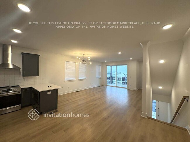 Foto del edificio - 422 38th Ave N