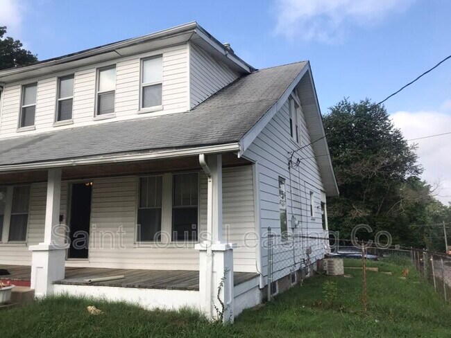 Building Photo - 3737 Marvin Ave