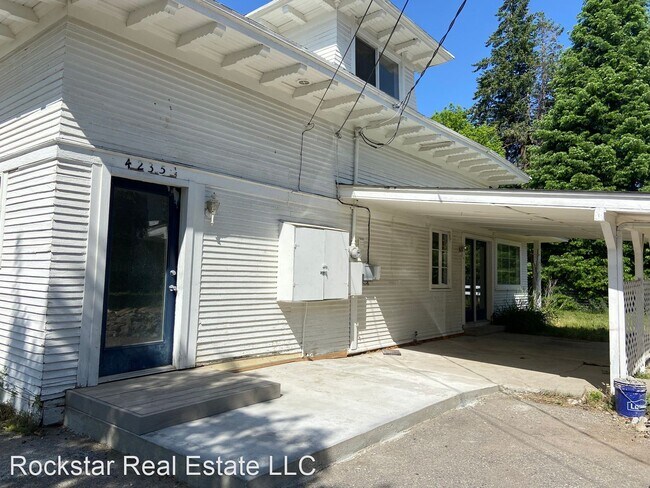 Building Photo - 3 br, 2 bath House - 4235.5 E Hartson Ave