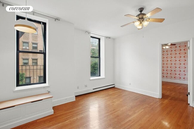 Building Photo - 362 15th St