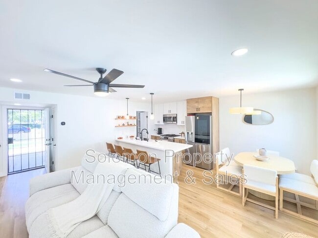 Building Photo - 3564 Thunder Dr