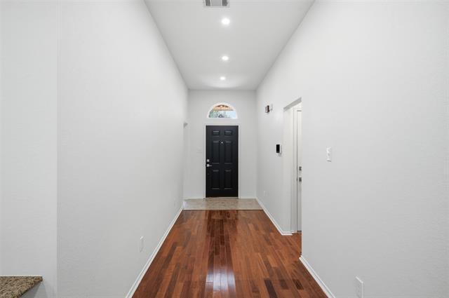 Foto del edificio - 8625 Stetson Dr