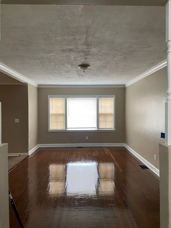 Building Photo - 4 Success is now offering this spacious 3 ...