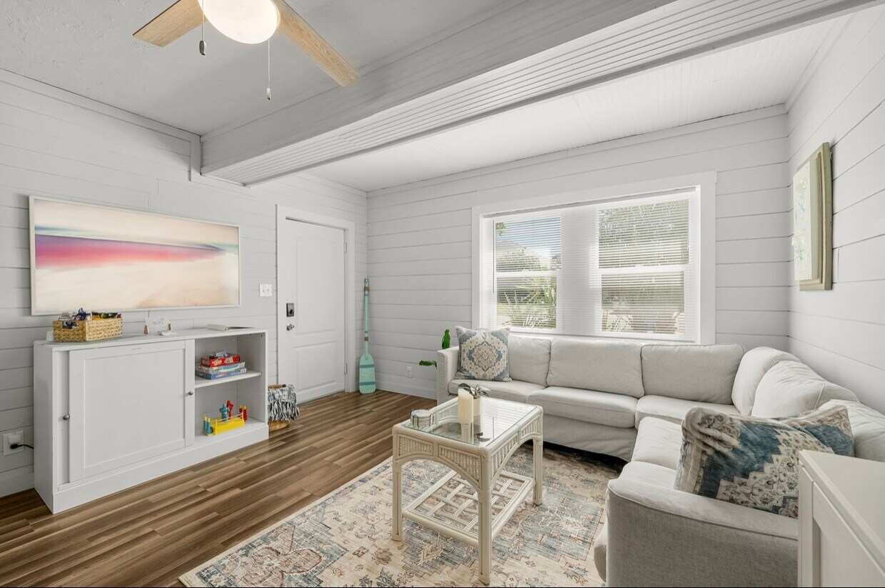 Foto principal - 5608 Sunset Ave