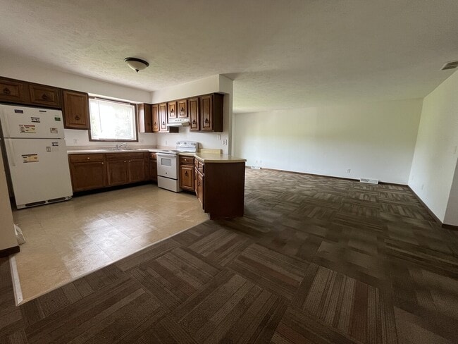 Building Photo - 2851 Taylor Ave.