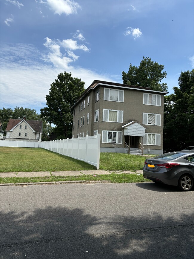 Building Photo - 124 Prospect Ave