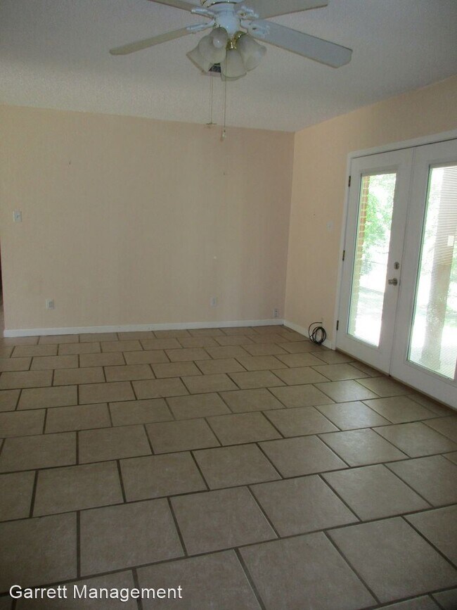 Building Photo - 4 br, 2.5 bath House - 1501 W 4th St