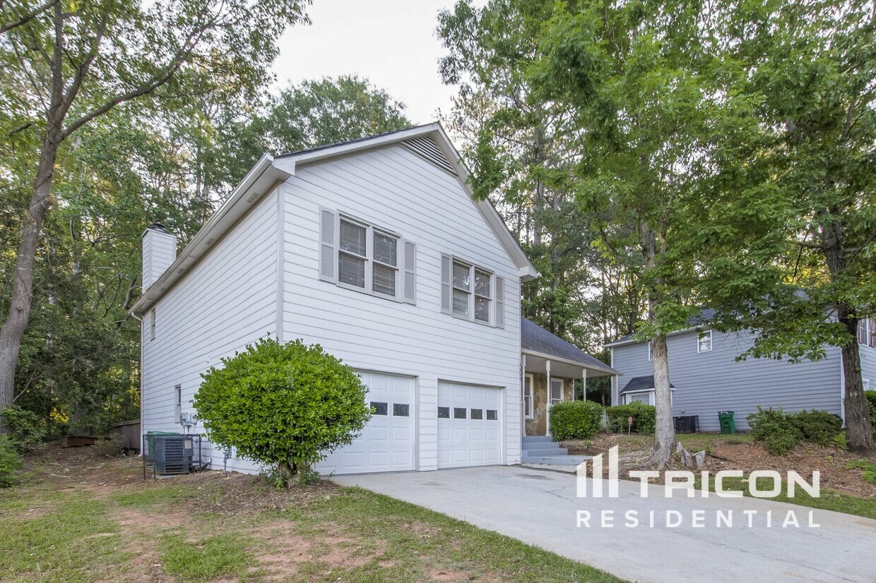 Foto principal - 4808 Fenbrook Drive Stone Mountain GA