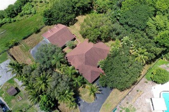 Building Photo - 16900 SW 59th Ct