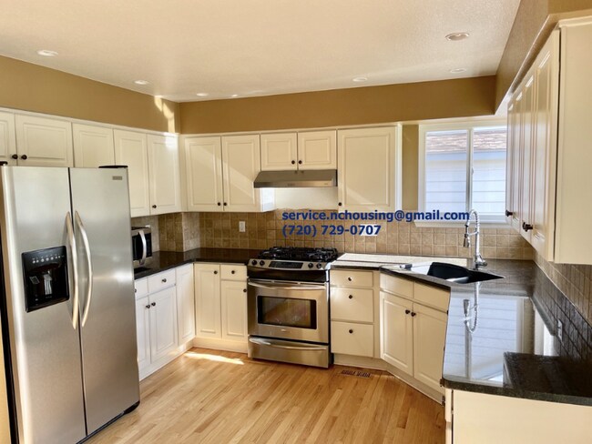 Foto del edificio - 2187 Holyoke Ln