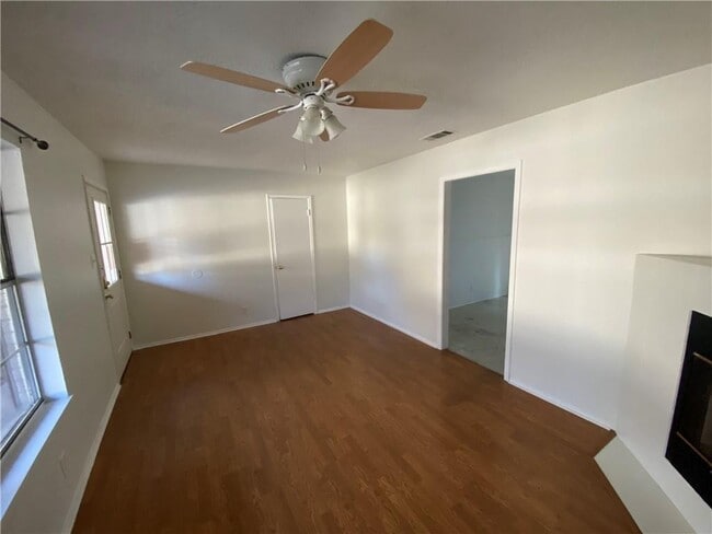 Building Photo - 8309 Hathaway Dr