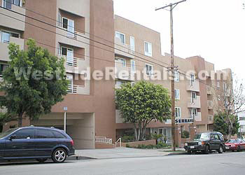 Foto principal - 1710 N Fuller Ave