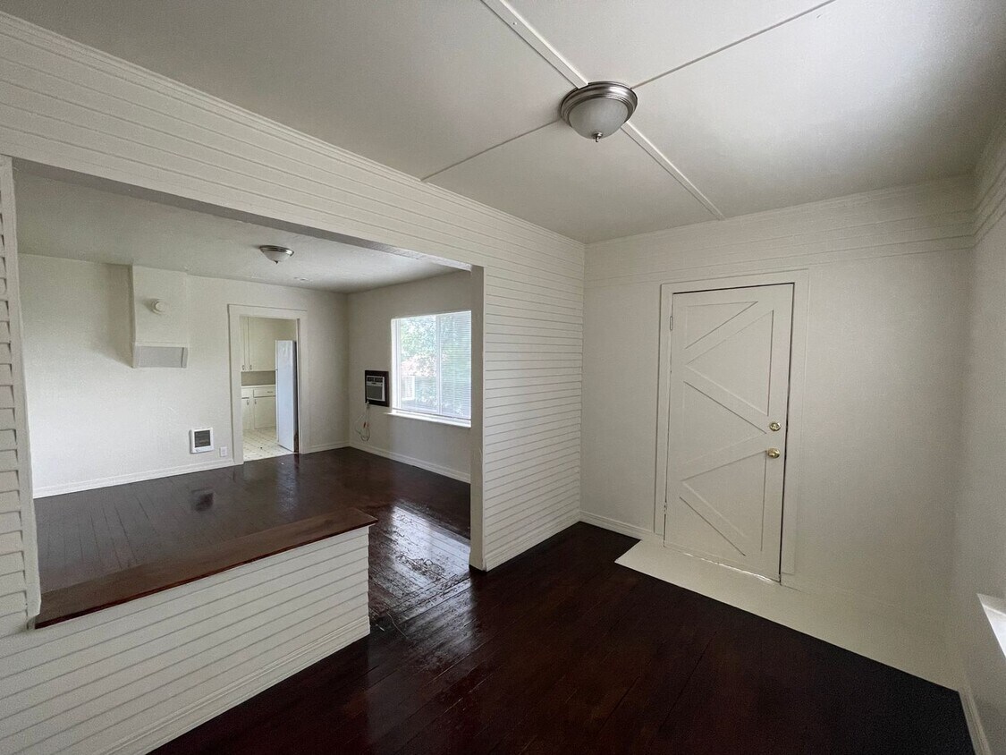 Foto principal - 2117-2117 Pine St