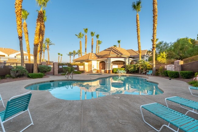 Building Photo - 5855 Valley Dr