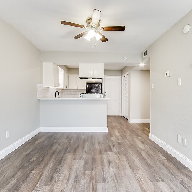 Foto del edificio - 406 Noble Ave