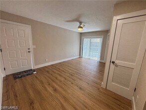 Building Photo - 5327 Summerlin Rd