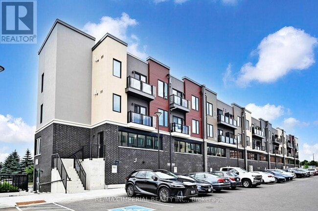 Building Photo - 3401 Ridgeway Dr