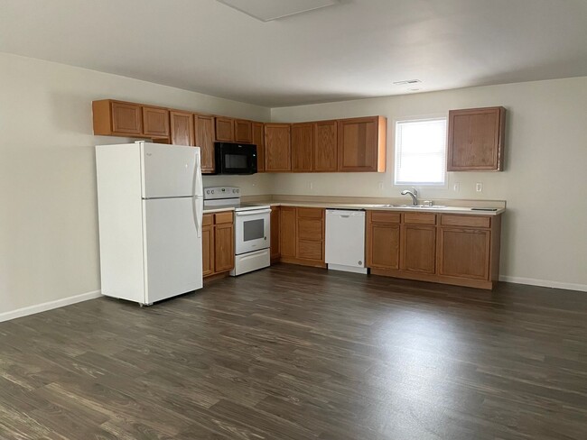 Foto del edificio - 3 Bedroom house FOR RENT in Vandalia, MO