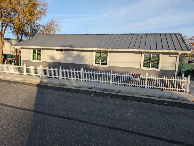 Primary Photo - 700 Swift St