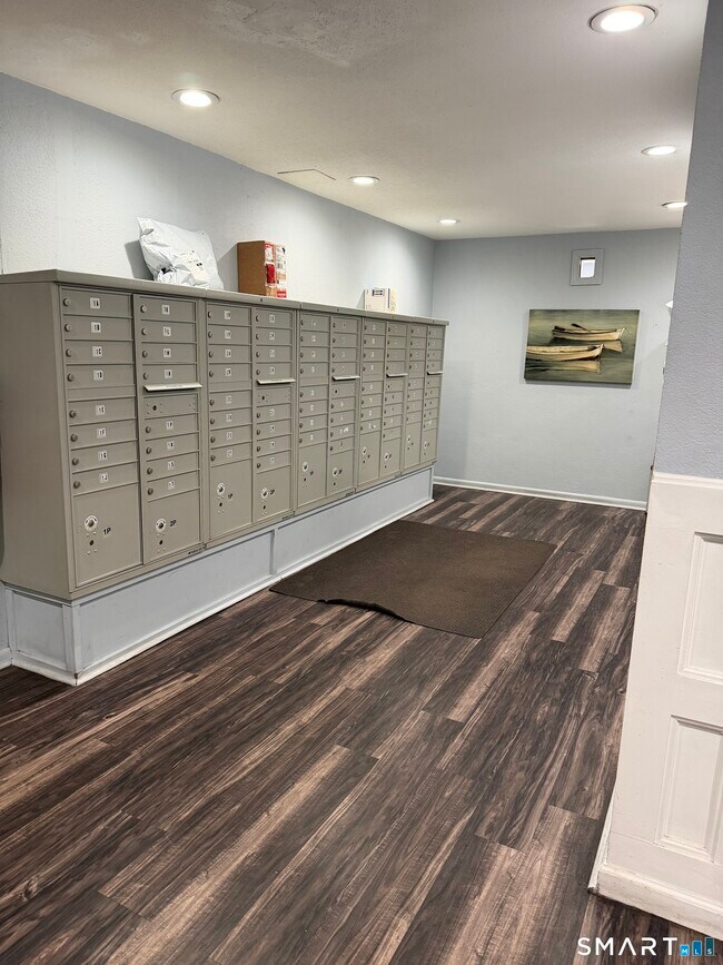 Foto del edificio - 70 Farmington Ave