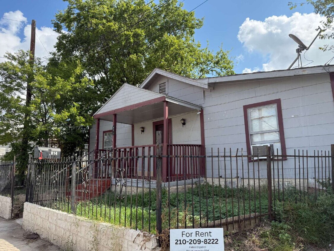 Foto principal - Super Affordable 3/2 on the South Side