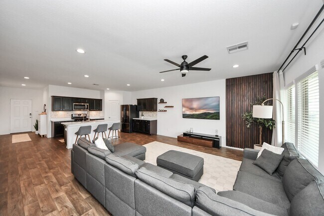 Foto del edificio - 5322 Shady Olive St