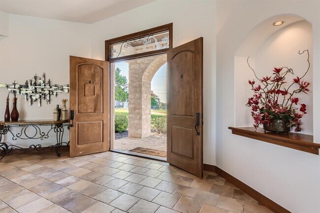 Foto del edificio - 3900 Peak Lookout Dr